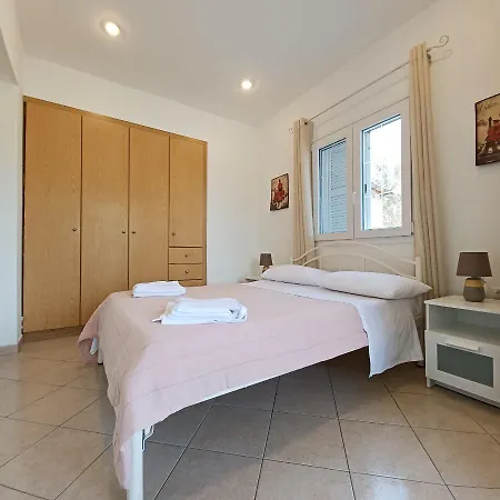 Eleonas 1, Lygia * Lygia (Lefkada)